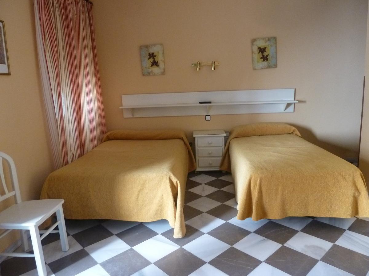 קרמונה Hotel San Pedro מראה חיצוני תמונה